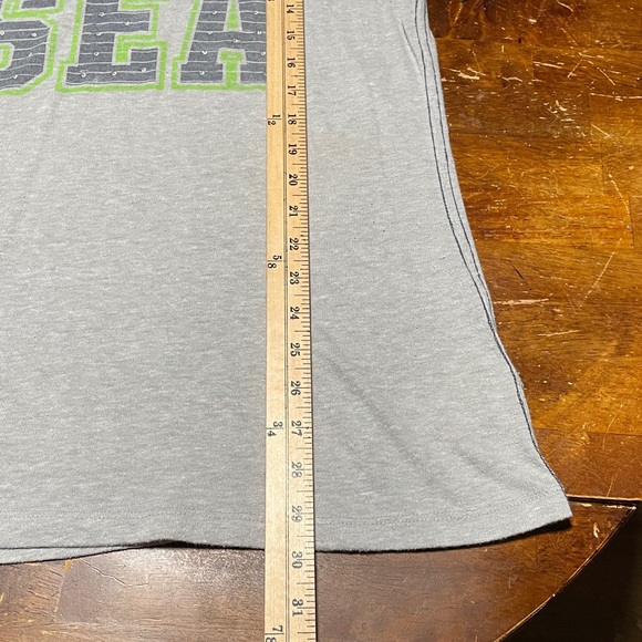 Seattle Seahawks V-neck shirt women’s size XL - Picture 3 of 7